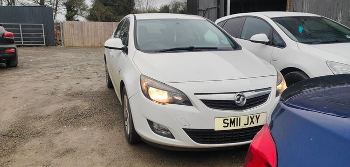 vauxhall opel astra 1.7 cdti 2012
