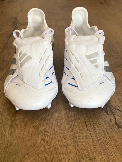 Predator boots size 7