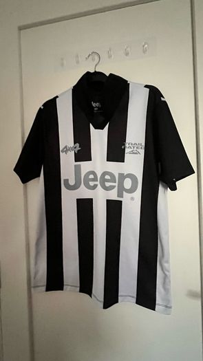 Black and white stripped jeep shirt