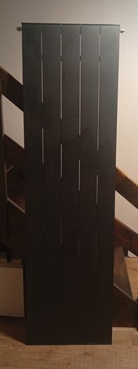 Vertical radiator