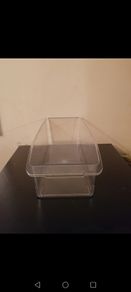 Plastic storage container