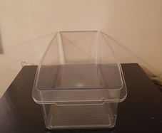 Plastic storage container
