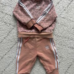 Infant/toddler Adidas Originals Animal Allover Sweatshirt and Sweatpants