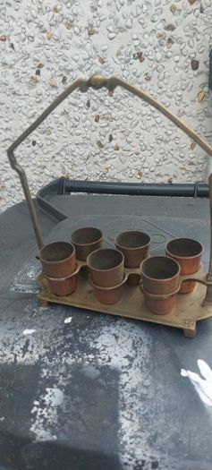 vintage copper ,brass shot rack ,,unusual,,see pictures for condition, used condition, needs a clean ,sold as seen buyer collects or pays postage thank you