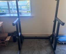 squat rack