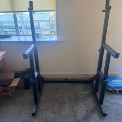 squat rack