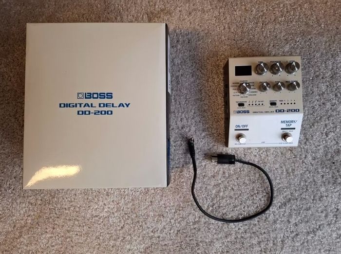 Boss DD-200