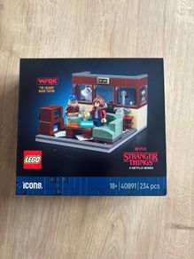 Lego Stranger Things WSQK The Squawk Radio Station 40891
