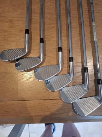 Titleist t200