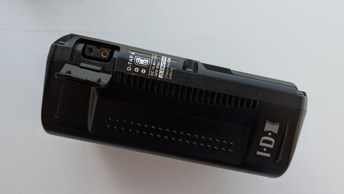 V-Mount V-Lock Battery x 2 with Charger