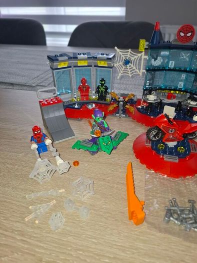 Lego set no: 76175