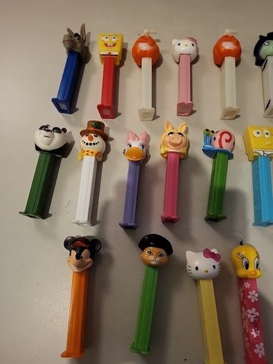 Collectiom of Pez x 20