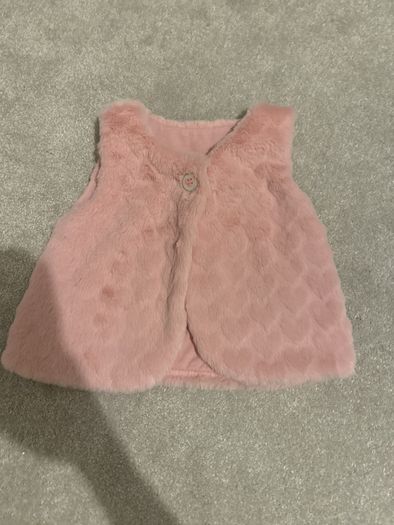Pink body warmer- new 11-18