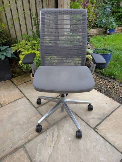 ergonomic office chair