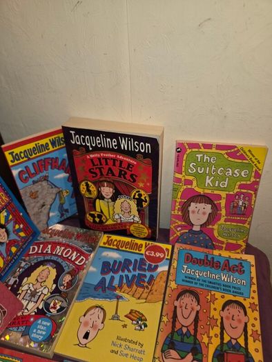 11 Jacqueline Wilson Books