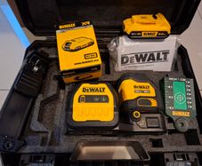 Dewalt DCE088G18 Cross Line Green Beam Laser