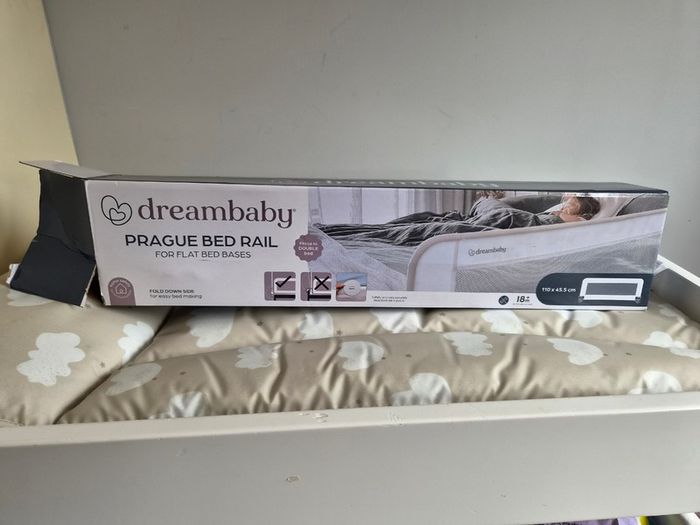 Cot Bed, changing unit and bed rail