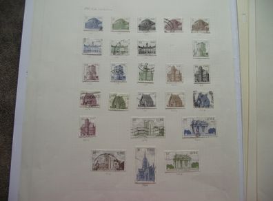 A Collection Of Irish Stamps On 22 Loose Pages
