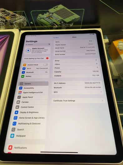 Apple iPad Air 11 inch (2024) 6th (M2) A2902 Wi-Fi 128 GB Purple (Battery Health: 100%, only 28 cycle count)