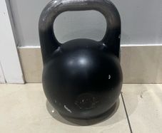 LAST 1 10kg Competition kettlebell