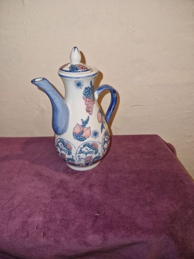 Vintage Asian teapot