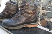 Mens hiking boots