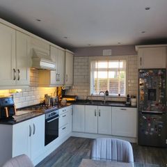 Ivory Fitted kitchen