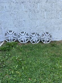 Toyota Yaris genuine wheel trims