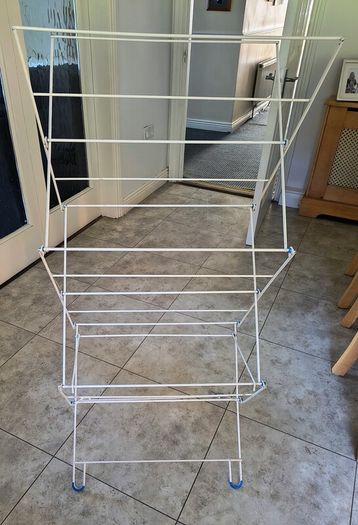 clothes airer