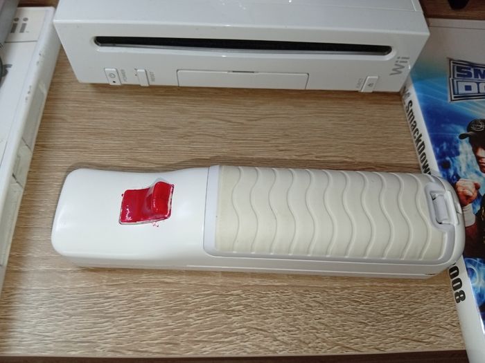 Nintendo Wii Controller Nunchuk With Mario Kart And Others All In Working Order