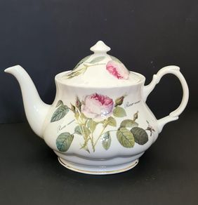 Vintage Roy Kirkham Redoute Roses Fine Bone China Teapot Made in England Floral Tea Pot