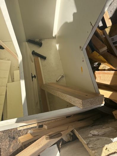 Fitted kitchen ends