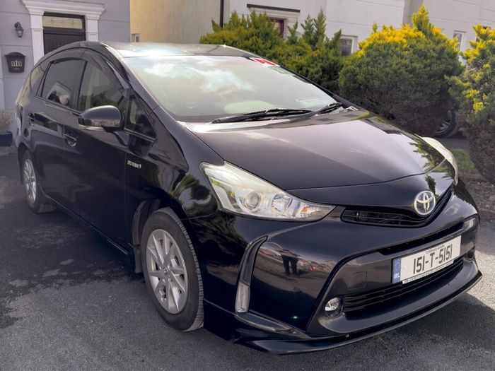 Toyota Prius Alpha 2015 7 Seater Auto Family Car