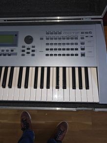 Yamaha Motif es6 keyboard