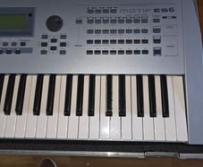Yamaha Motif es6 keyboard