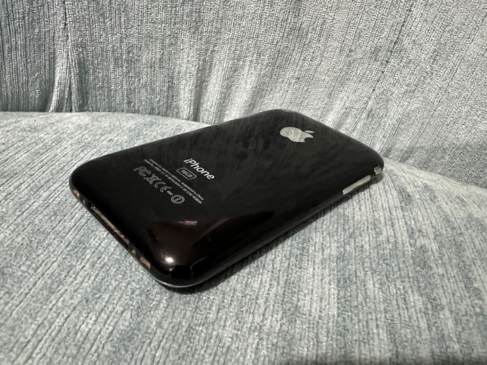 iPhone 3GS box set vintage collectible