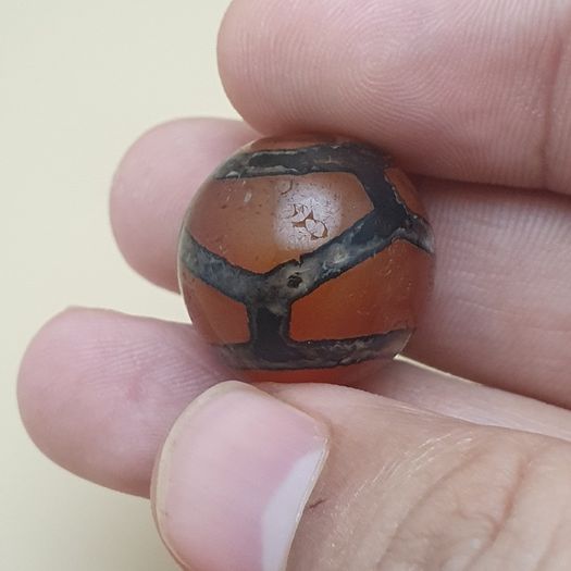 Lot of 2 Vintage Etched Carnelian Agate Beads