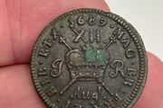 1689 August Gunmoney shilling