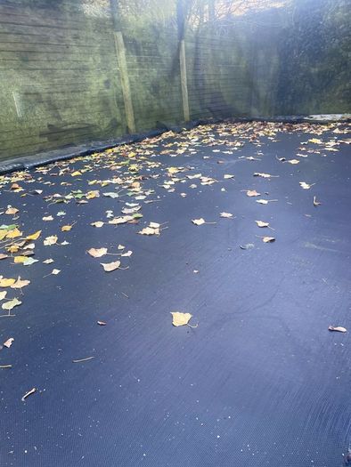 Trampoline 15ft x 9ft