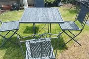 garden table and chairs