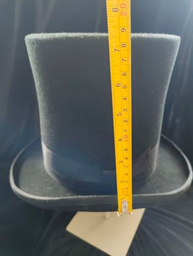 top hat