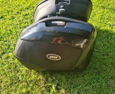 GIVI V35 panniers motorcycle side box sidecase hardbags x 2 for motorbike