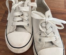 White canvas shoes (Converse style) Size 11