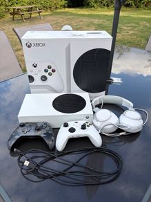 Xbox series S bundle