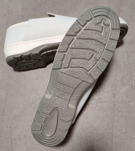 hospital/kitchen shoes
