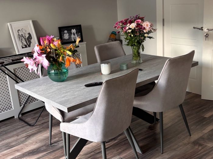 Harvey Norman Table and 4 Chairs q