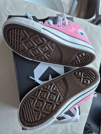 Kids Converse All Stars Pink