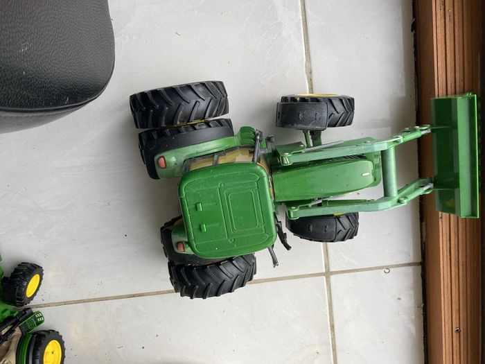Bruder John Deere Tractor
