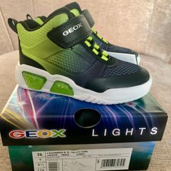 Brand New With Tag Geox Boy Lighting Up Sneaker
