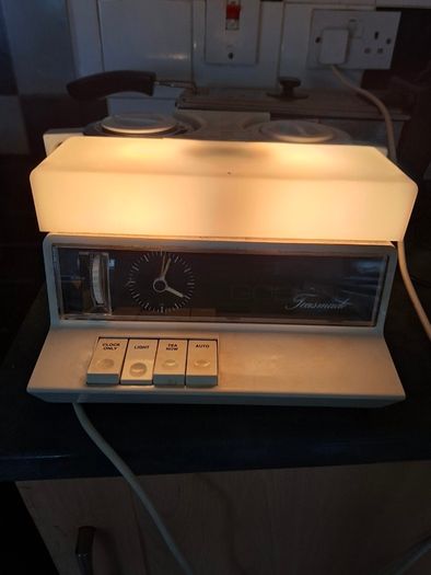 Beautiful Vintage Working 70s Goblin Teasmade, Automatic Tea Maker with Light and Alarm Clock, Ceramic Teapot. Postage Available or Collection